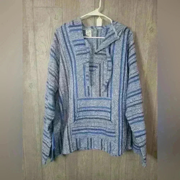 Artesanias Cuamatzi Mens Blue Striped knit Sweater Size X-Large - Picture 1 of 5